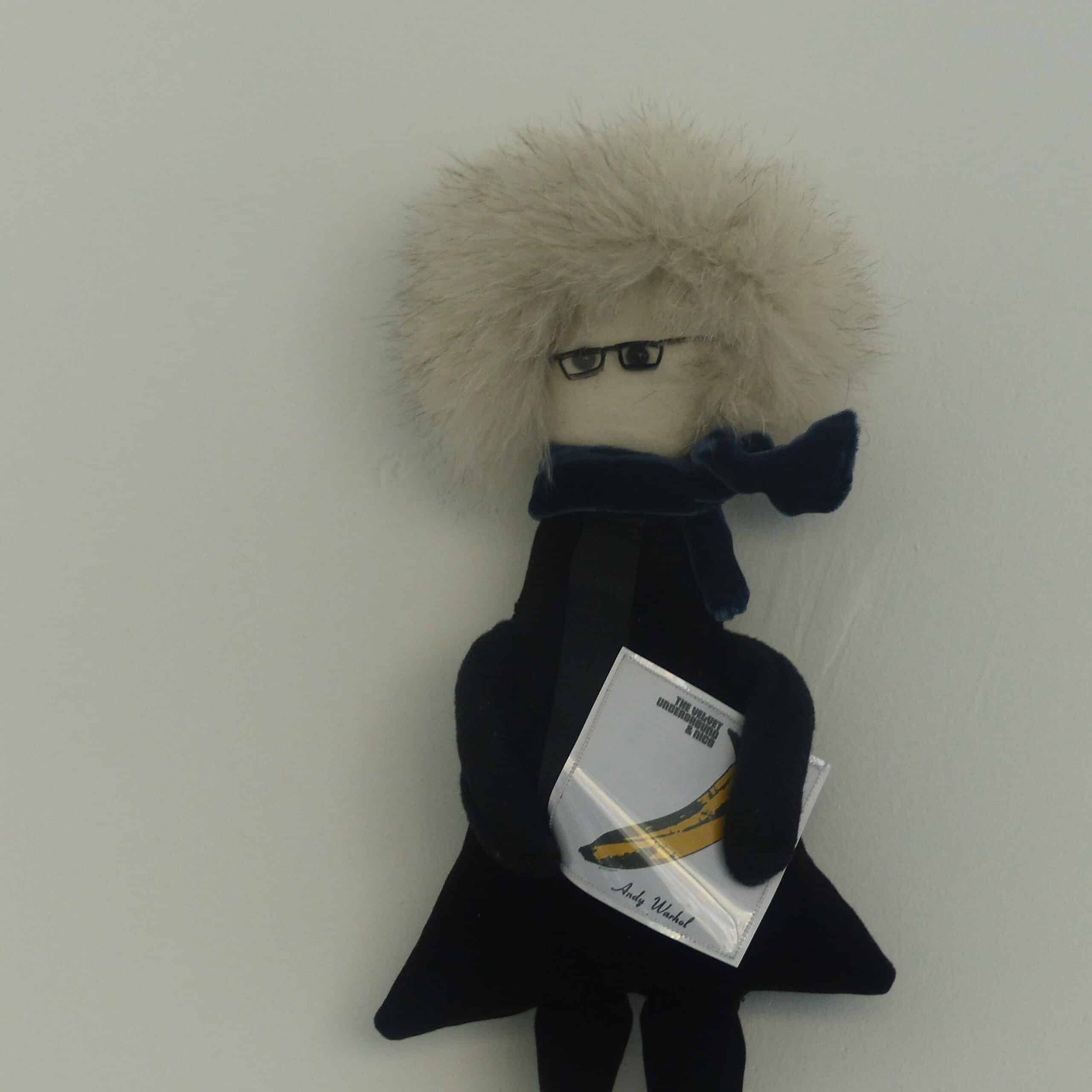 Andy Warhol, monsieur Pop Art, roi de la factory, poupée collector, idole, e-doll.