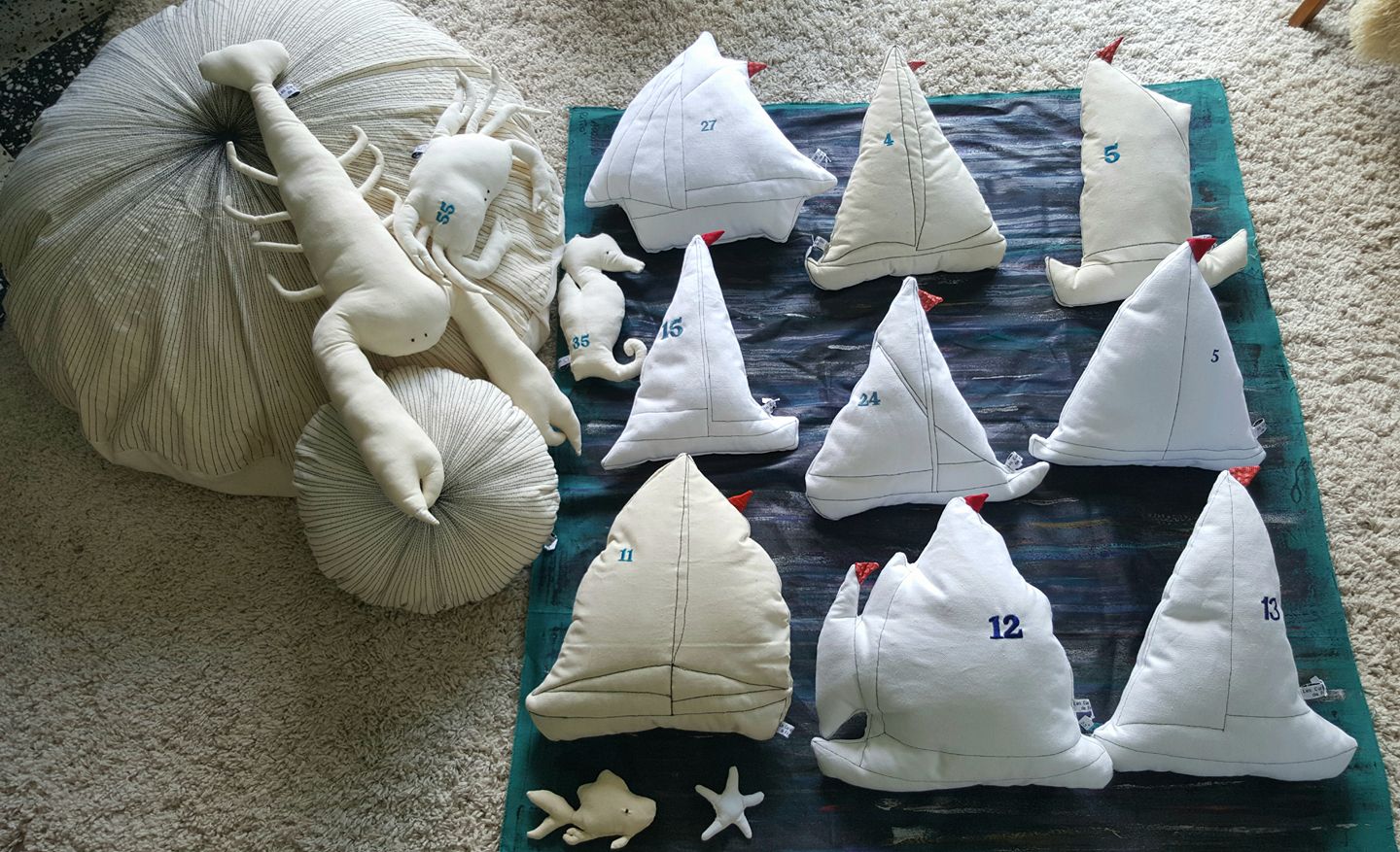 Coussins bateaux,homard , ousin géant