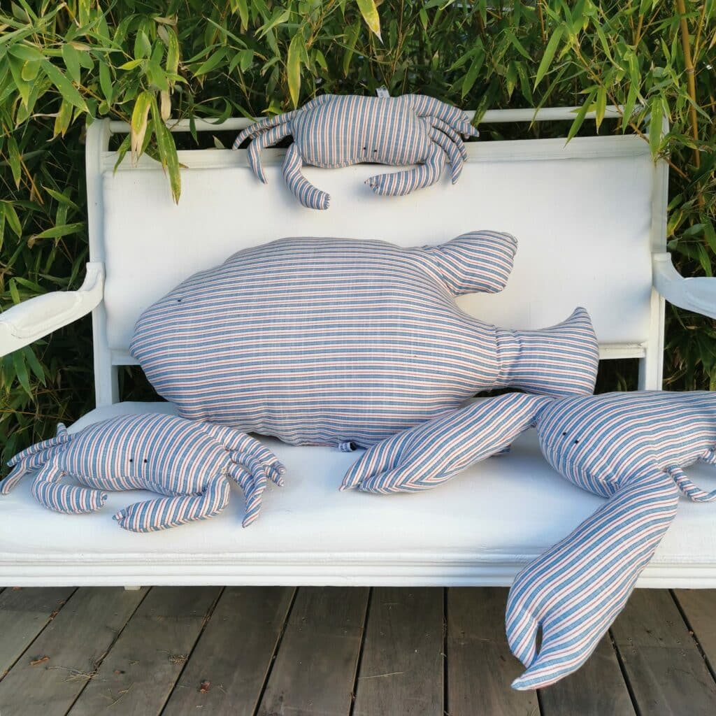 coussins poissons rayés