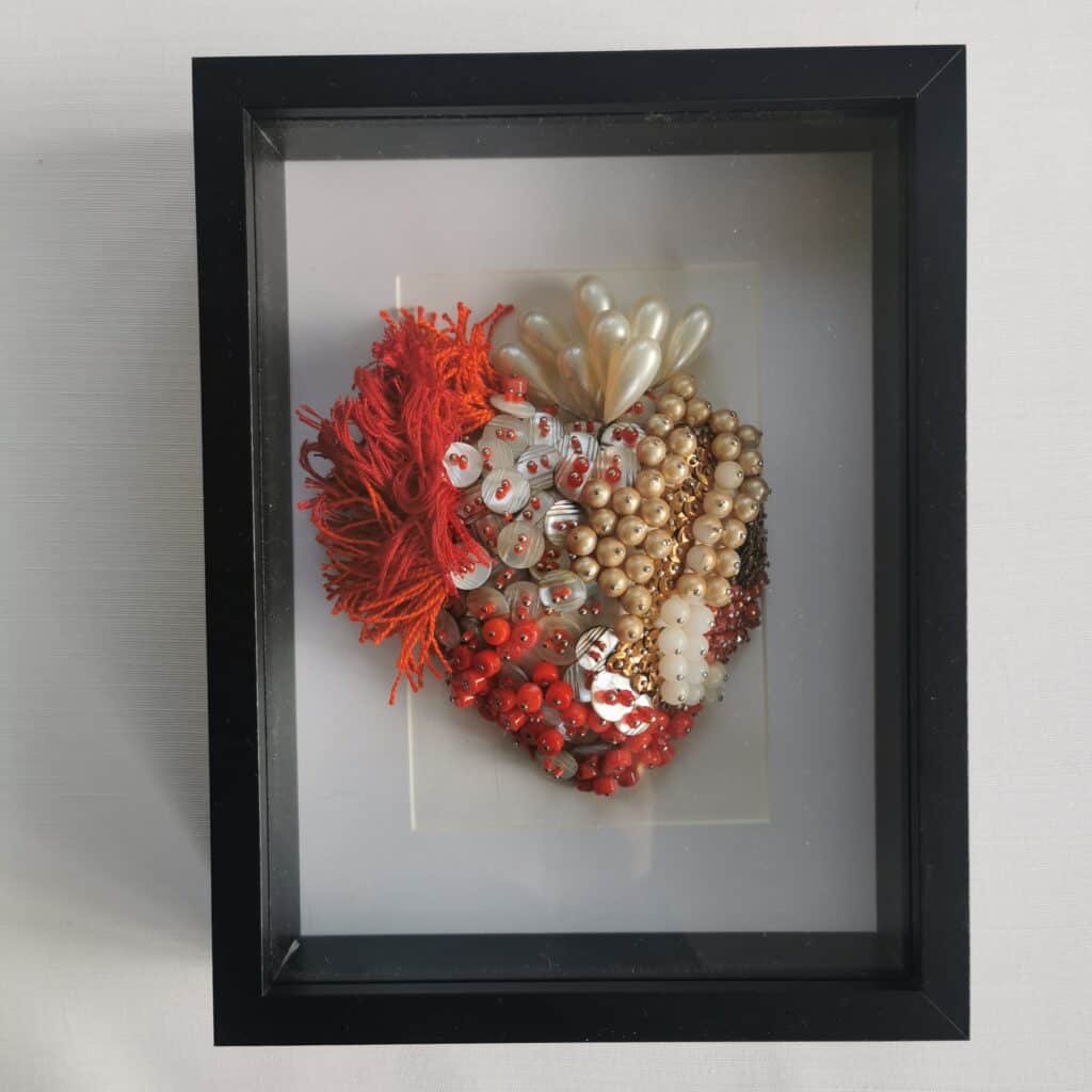 ex-voto coeur rouge nacre et corail