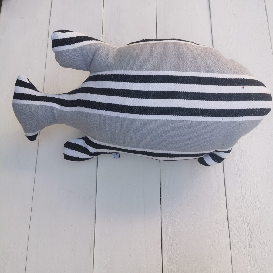 gros coussin poisson Xl rayé