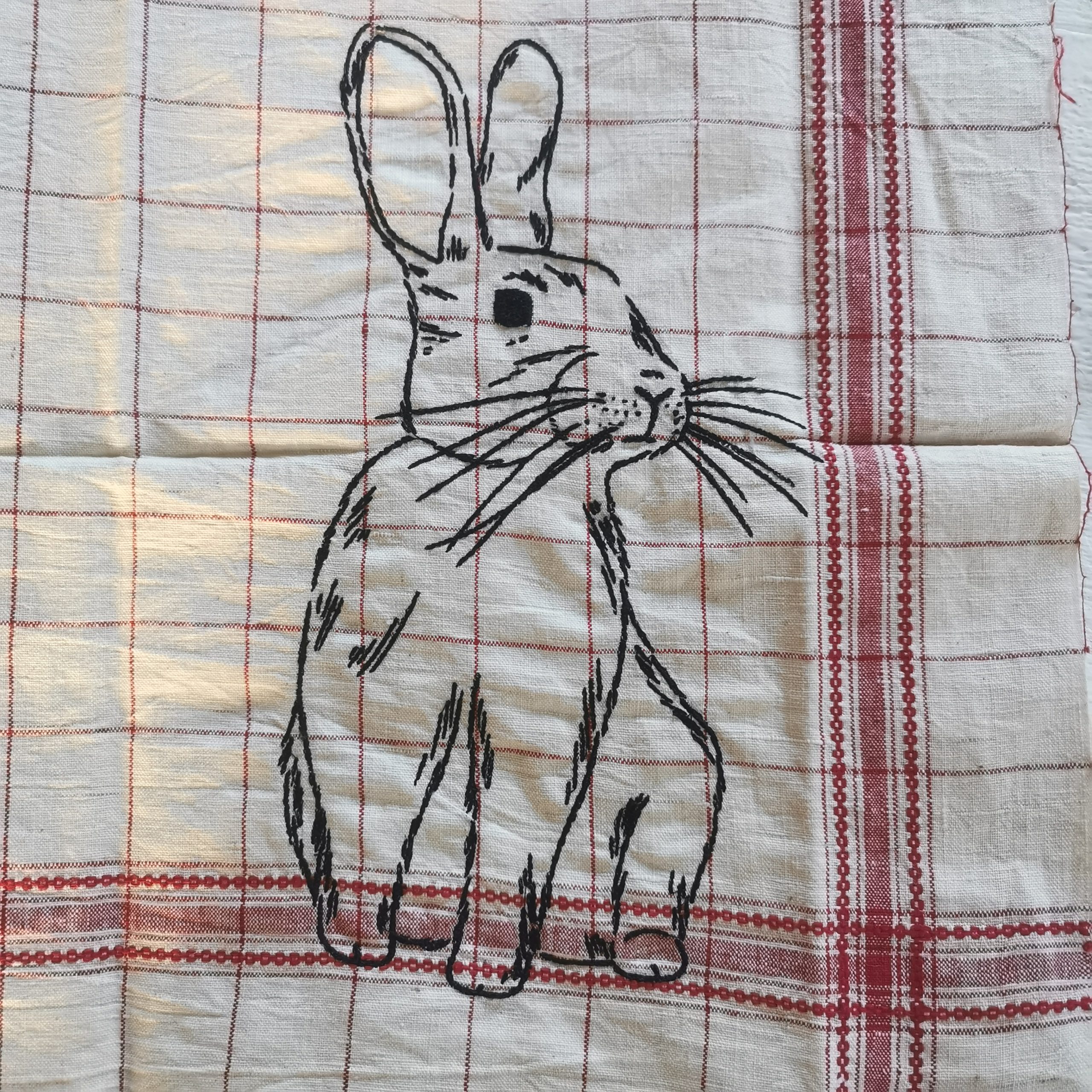 Torchons broderie lièvre. – Image 4